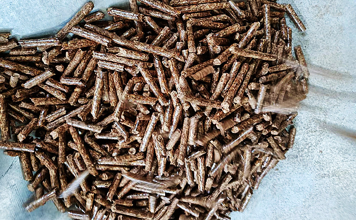 鋸末顆粒機(jī)的生物質(zhì)顆粒燃料 鋸末顆粒機(jī)的生物質(zhì)顆粒燃料