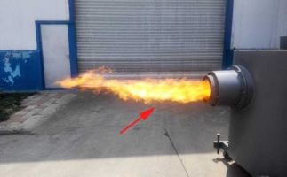 山西客戶來廠驗(yàn)收設(shè)備，生物質(zhì)燃燒機(jī)一次性點(diǎn)火成功。